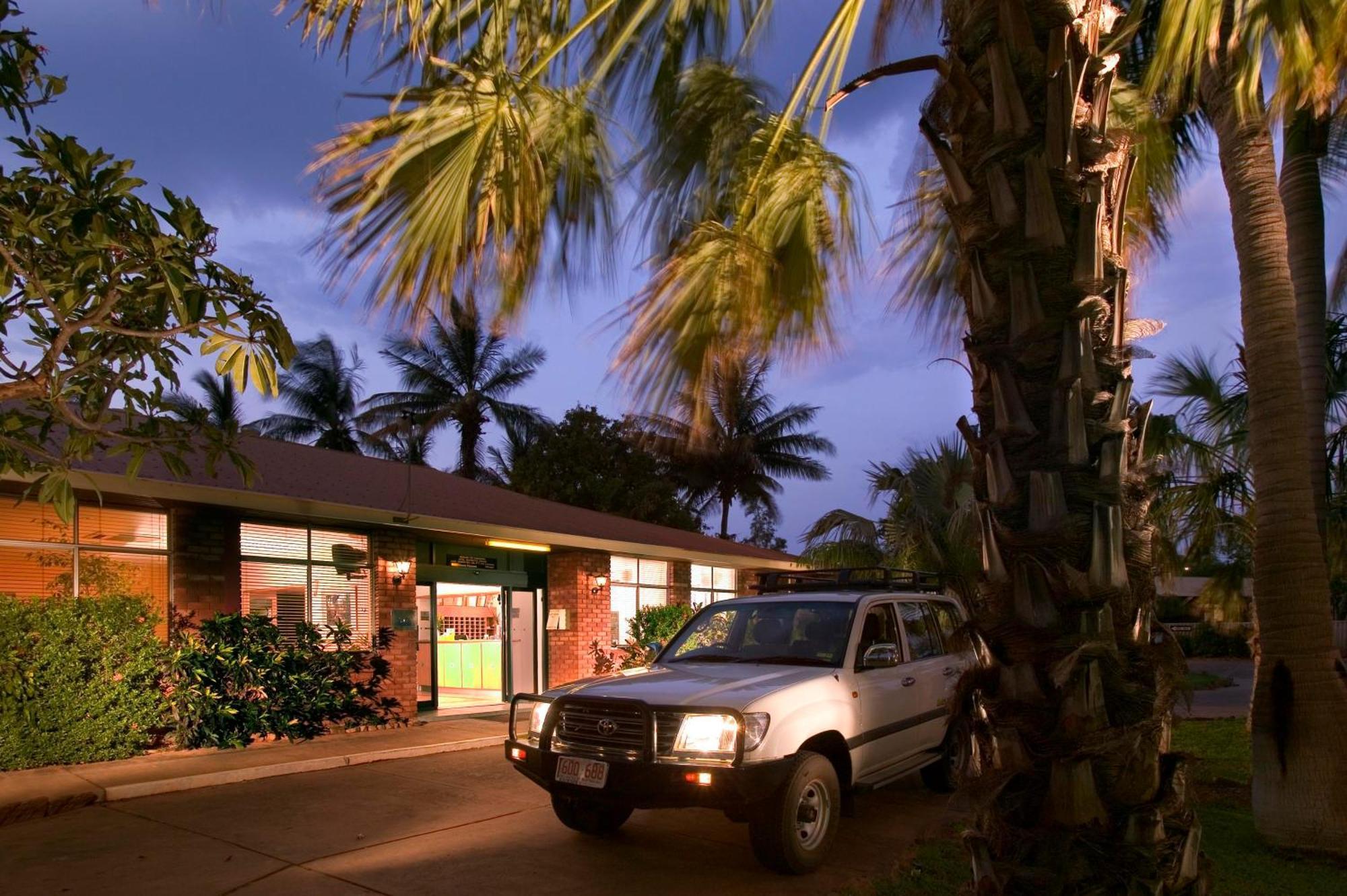 Hotel The Cambridge Kununurra Zewnętrze zdjęcie